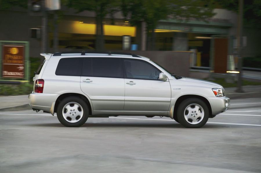 Toyota Highlander 2004 года  (фото 30 из 40)